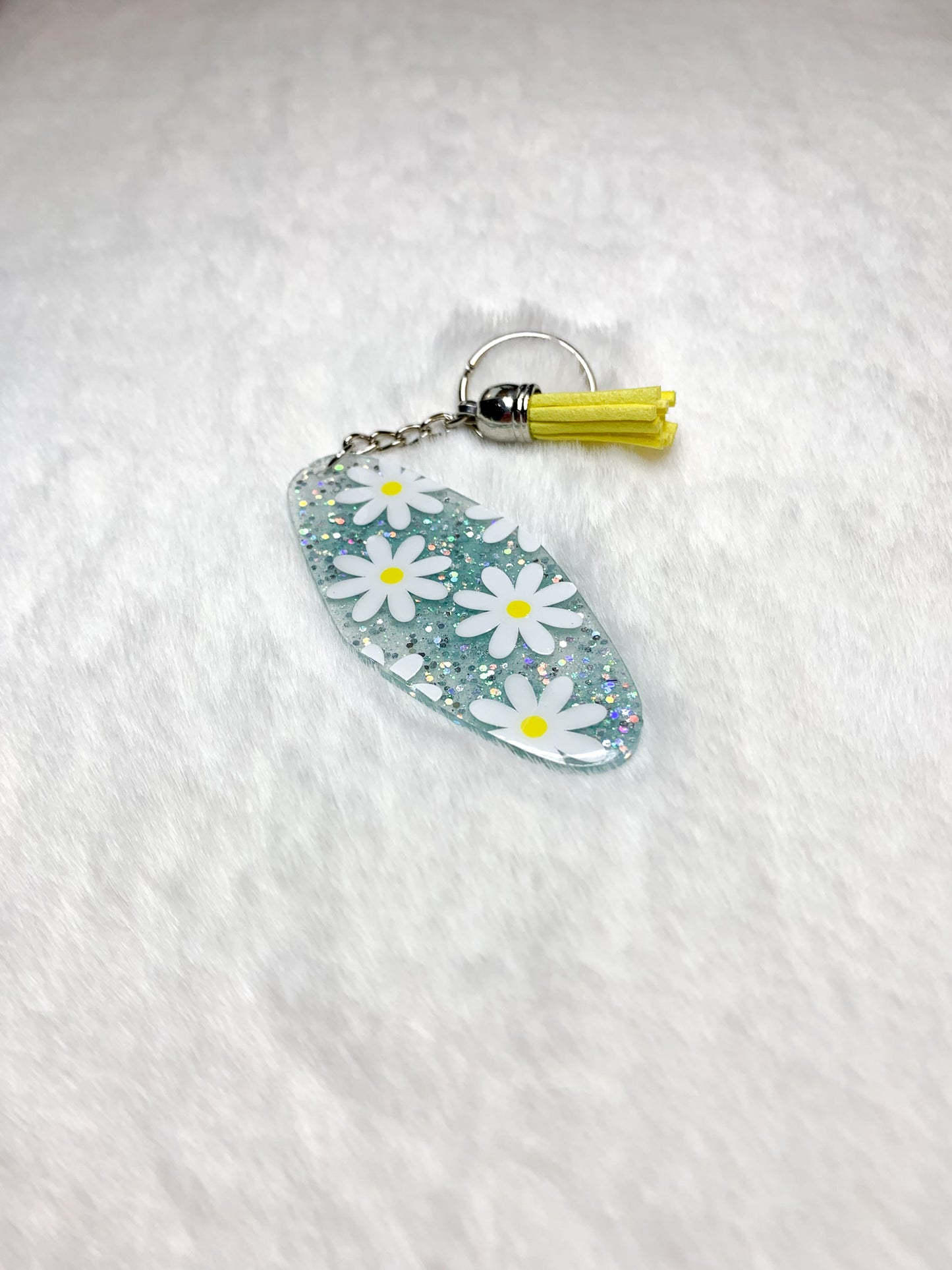 Motel Keychains - Daisies